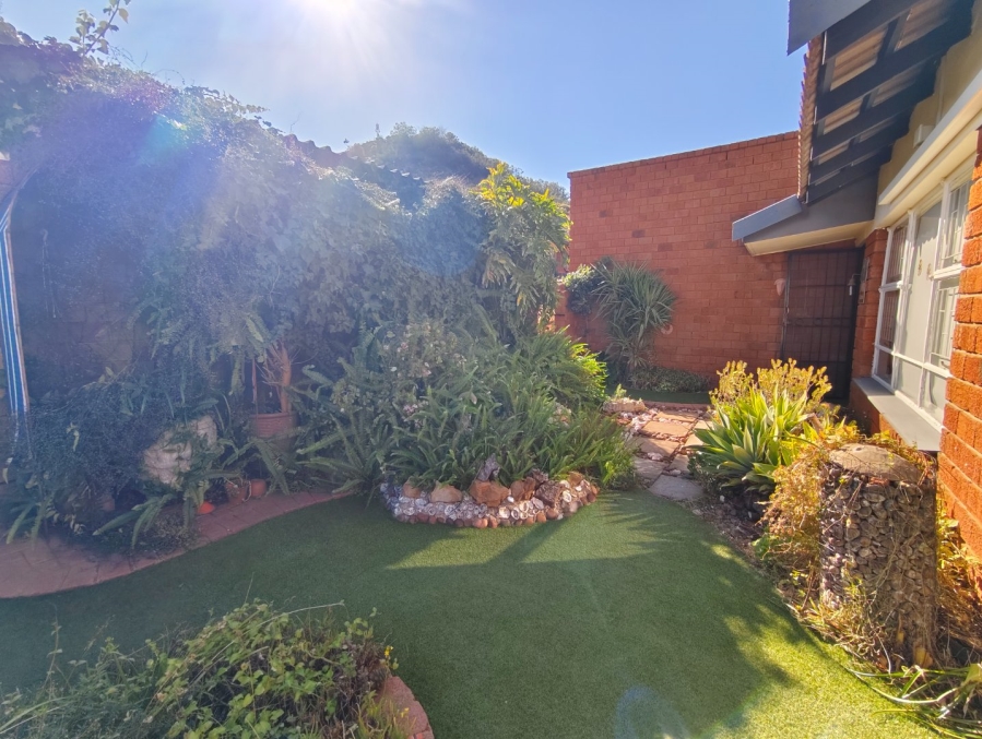 To Let 2 Bedroom Property for Rent in Langenhovenpark Free State